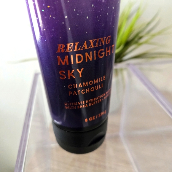 Midnight Sky Bath & Body Aromatherapy • Rare HTF Item • - Picture 4 of 5